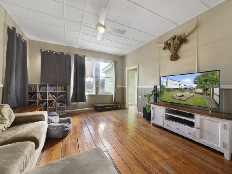 42 Albert Street, Warwick QLD 4370