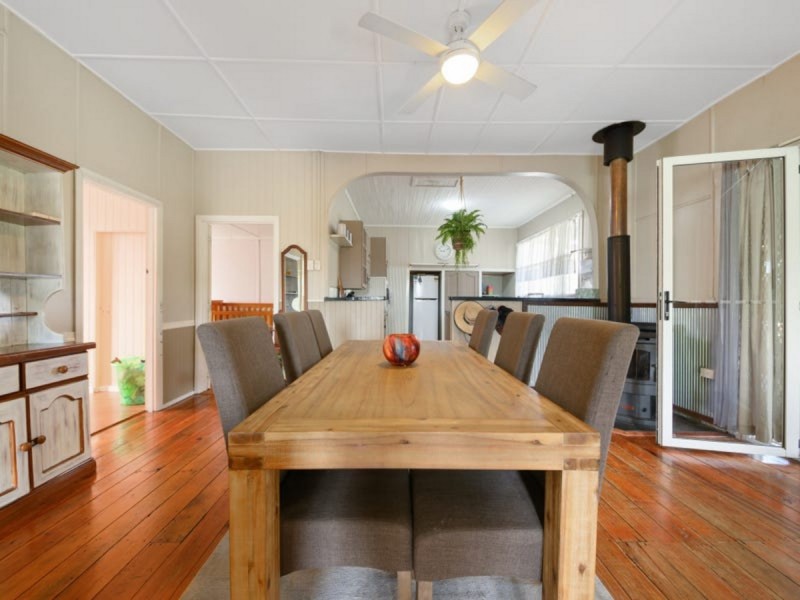 42 Albert Street, Warwick QLD 4370