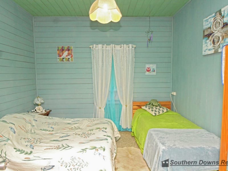 372 Thanes Creek Road, Thanes Creek QLD 4370