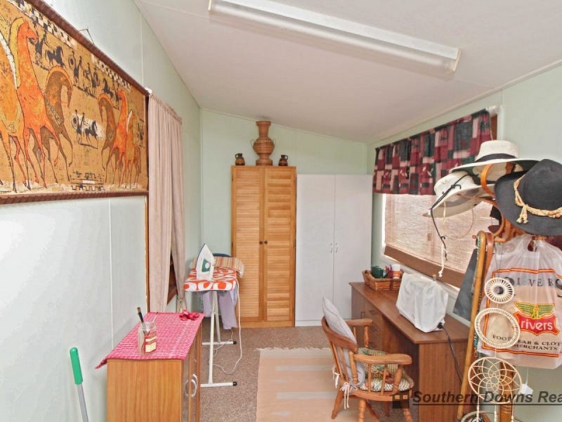 372 Thanes Creek Road, Thanes Creek QLD 4370