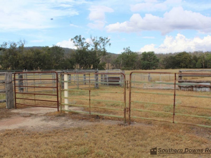 372 Thanes Creek Road, Thanes Creek QLD 4370