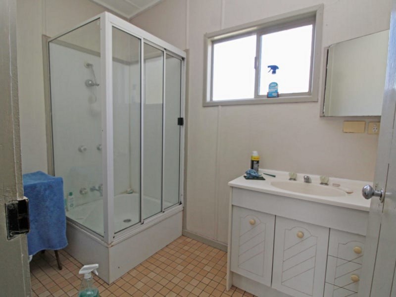 12 Devitt Street, Warwick QLD 4370