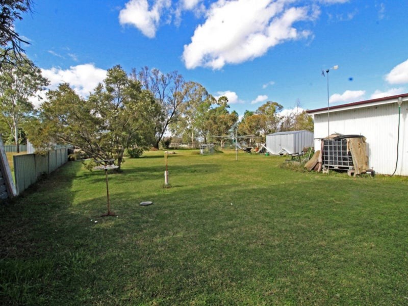 12 Devitt Street, Warwick QLD 4370