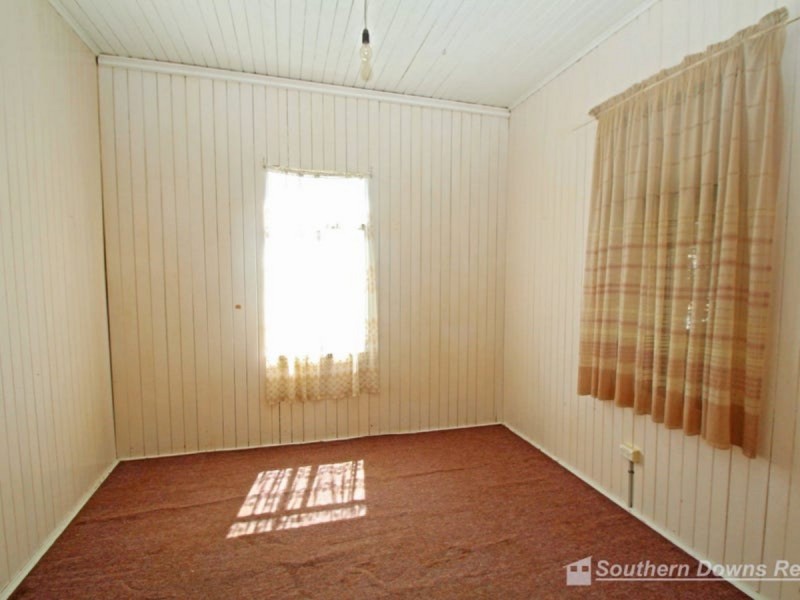 10 Pine Street, Warwick QLD 4370