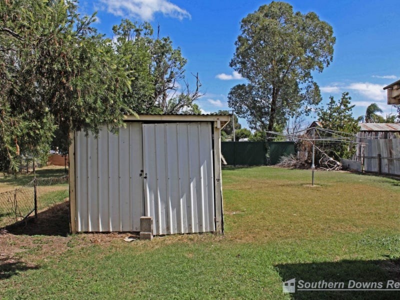 10 Pine Street, Warwick QLD 4370