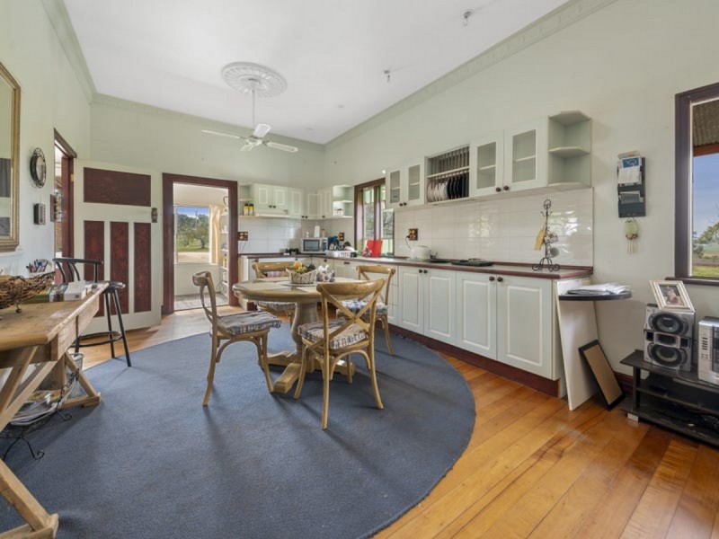 18145 New England Highway, Mount Marshall QLD 4362