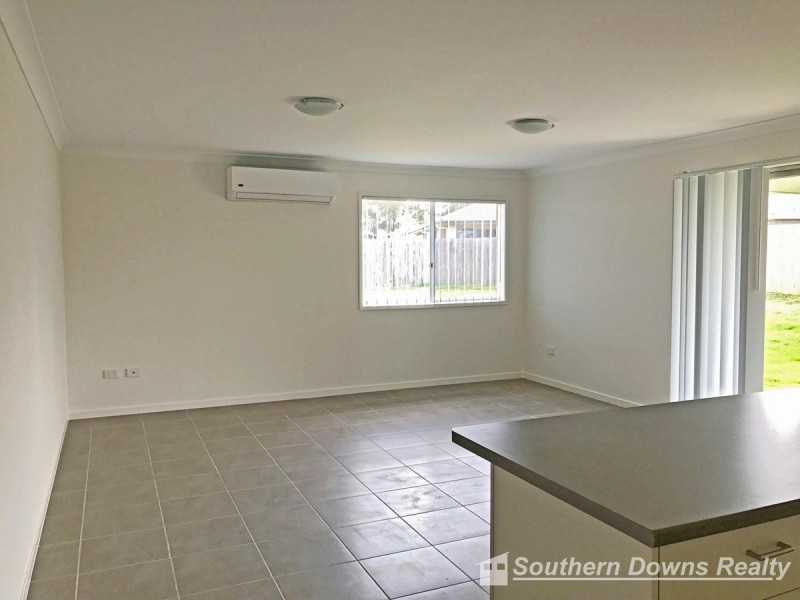 65 Maynes Street, Rosenthal Heights QLD 4370