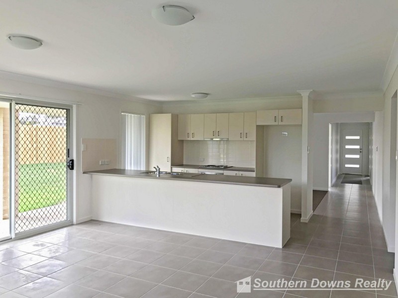 65 Maynes Street, Rosenthal Heights QLD 4370