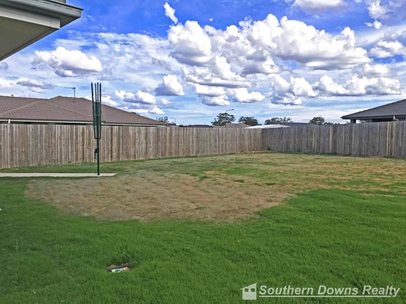 65 Maynes Street, Rosenthal Heights QLD 4370