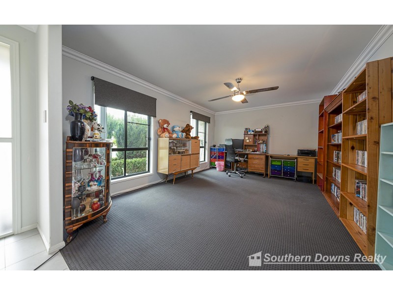 11 Himyar Drive, Warwick QLD 4370