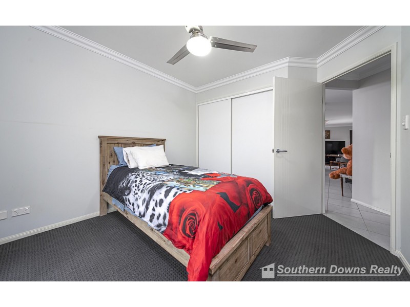 11 Himyar Drive, Warwick QLD 4370