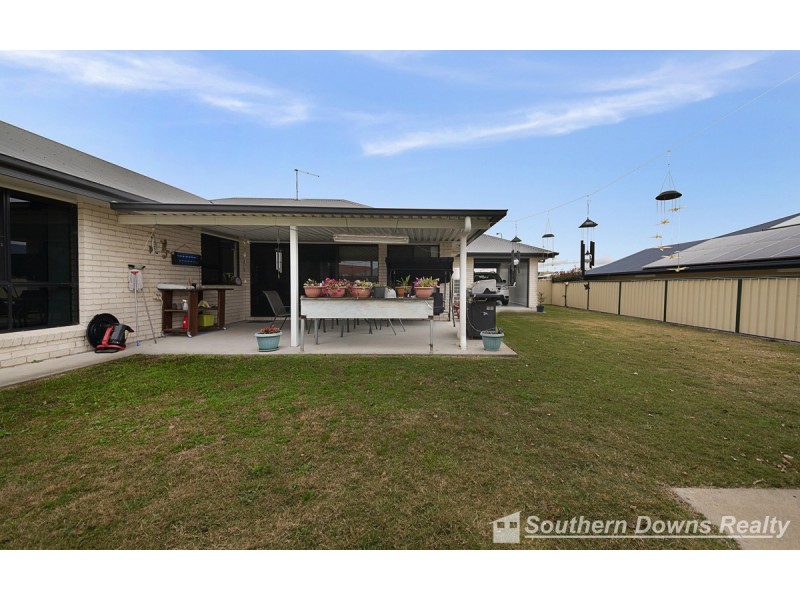 11 Himyar Drive, Warwick QLD 4370