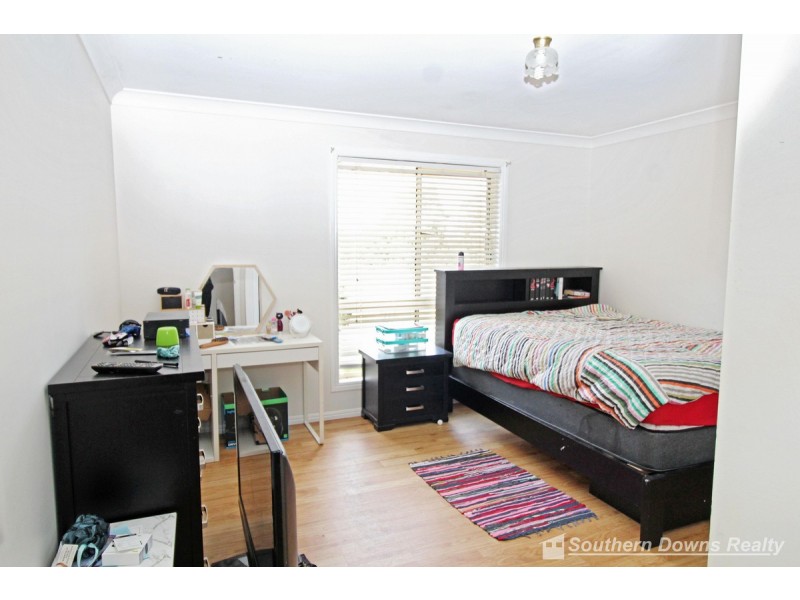 104 Shepherds Drive, Deuchar QLD 4362