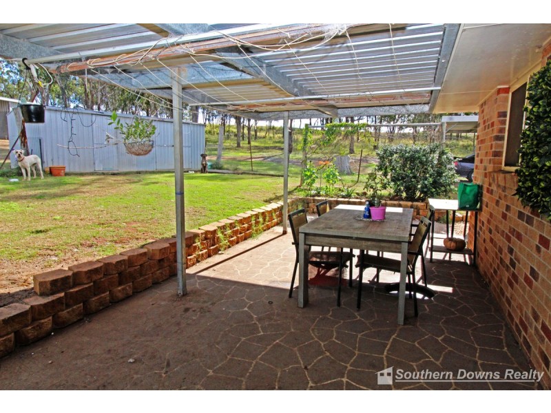 104 Shepherds Drive, Deuchar QLD 4362