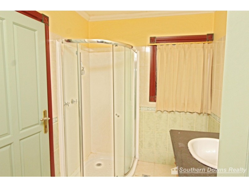 105 Granite Belt Drive, The Summit QLD 4377
