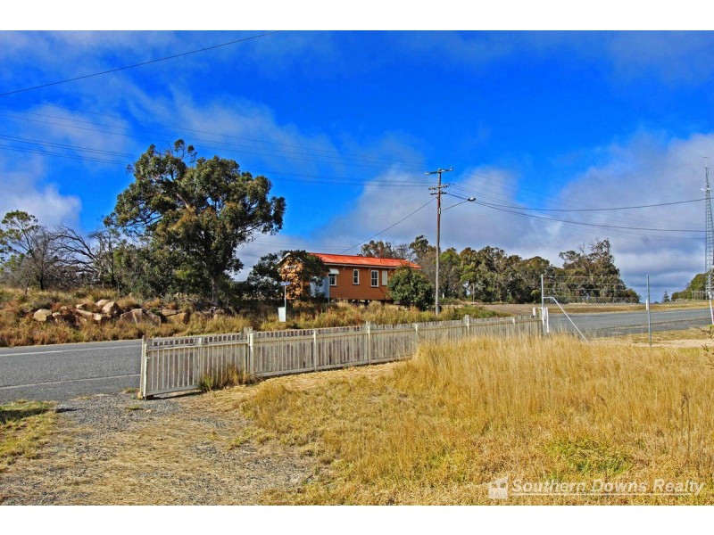 105 Granite Belt Drive, The Summit QLD 4377