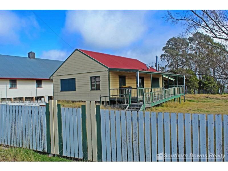 105 Granite Belt Drive, The Summit QLD 4377