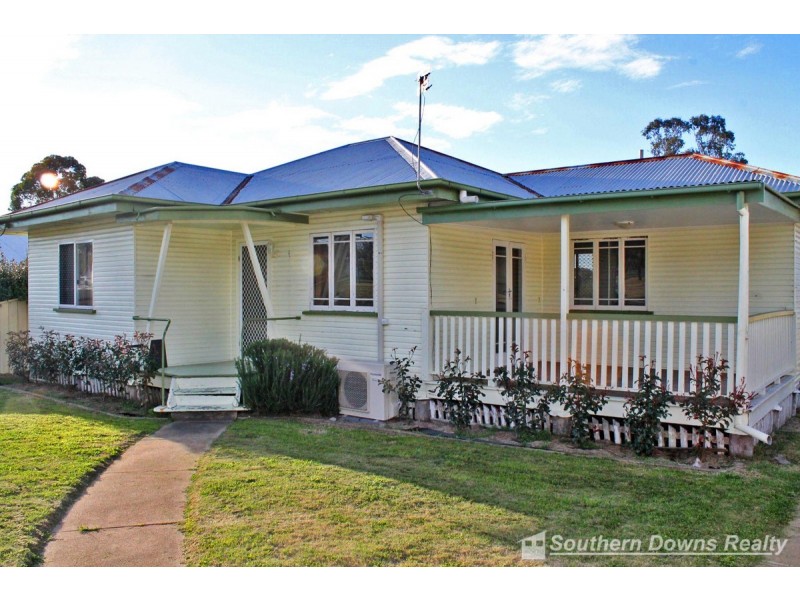 113 Pratten Street, Warwick QLD 4370