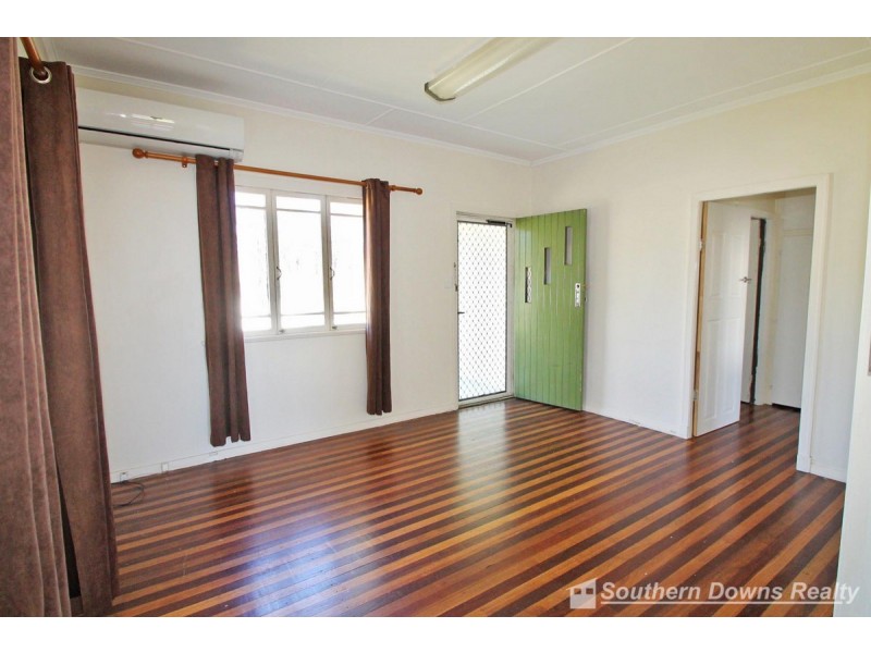 113 Pratten Street, Warwick QLD 4370