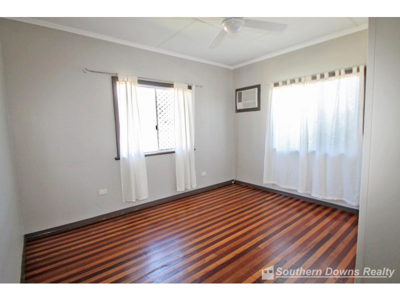 113 Pratten Street, Warwick QLD 4370