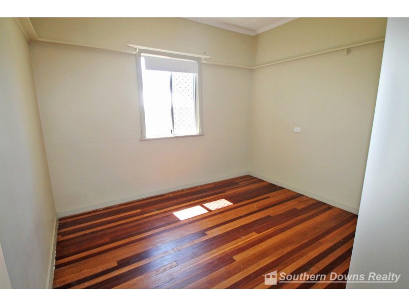 113 Pratten Street, Warwick QLD 4370