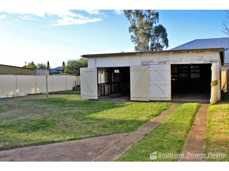 113 Pratten Street, Warwick QLD 4370