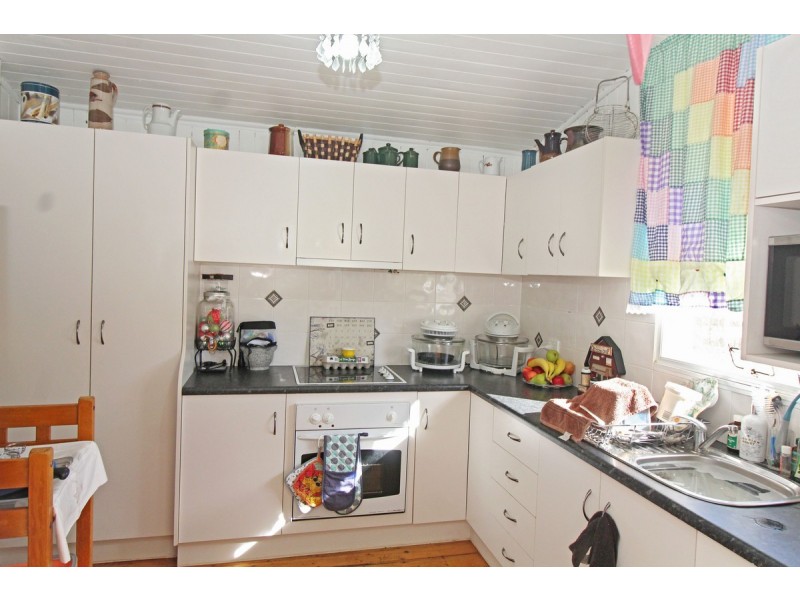 11 Smelter Road, Rosenthal Heights QLD 4370