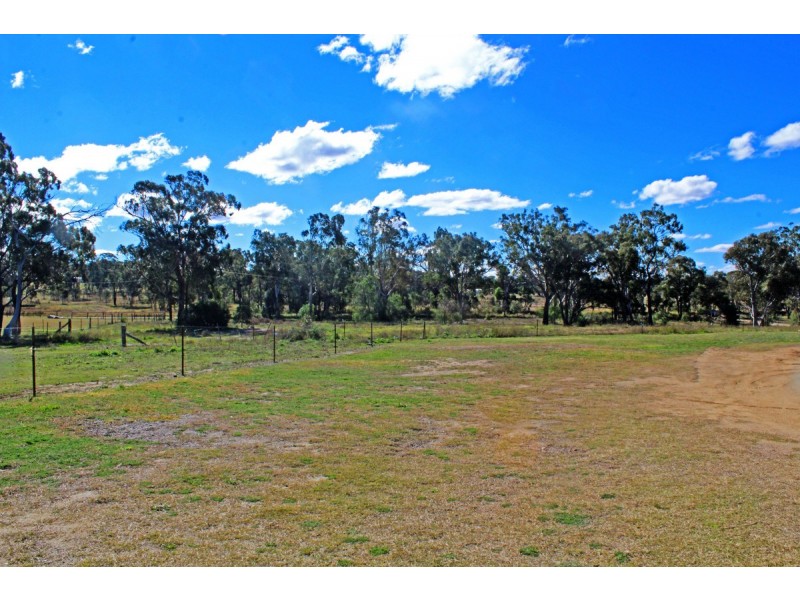 11 Smelter Road, Rosenthal Heights QLD 4370