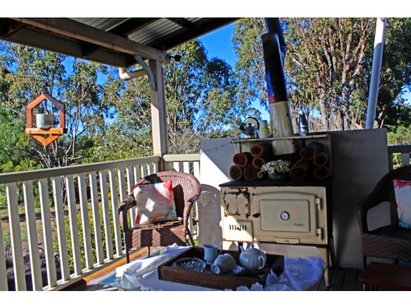 11 Smelter Road, Rosenthal Heights QLD 4370