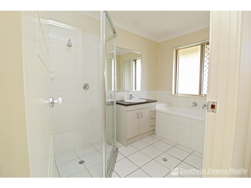 7 Rose Bud Court, Warwick QLD 4370