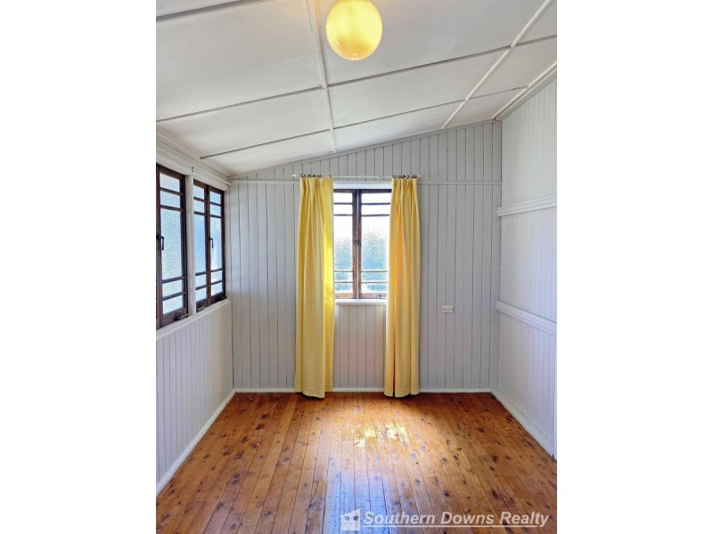 7 Wilga Avenue, Warwick QLD 4370