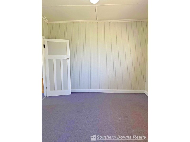 7 Wilga Avenue, Warwick QLD 4370