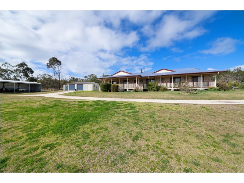 211 Homestead Road, Rosenthal Heights QLD 4370