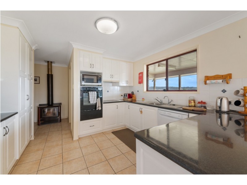 211 Homestead Road, Rosenthal Heights QLD 4370
