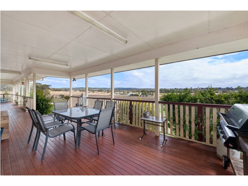 211 Homestead Road, Rosenthal Heights QLD 4370