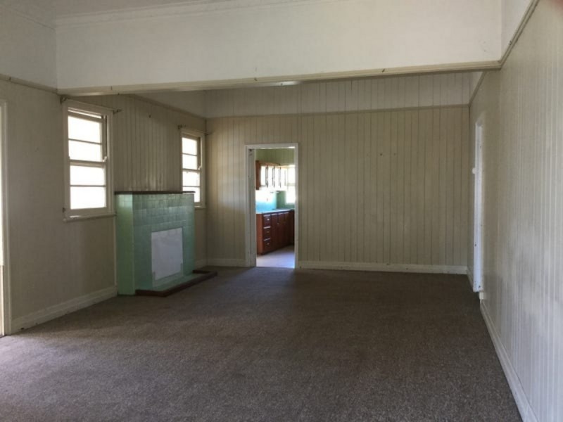 36 Albion Street, Warwick QLD 4370