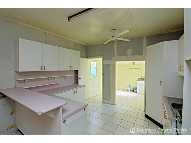 33 Canning Street, Warwick QLD 4370