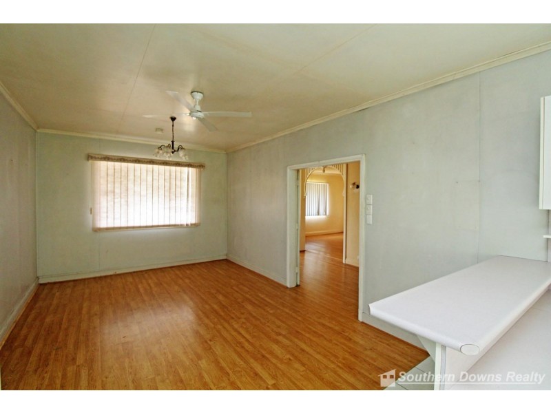 33 Canning Street, Warwick QLD 4370