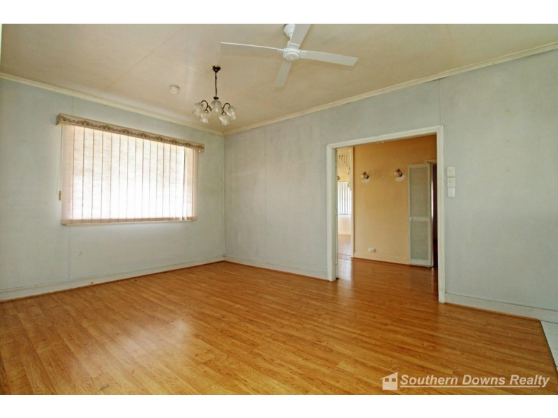 33 Canning Street, Warwick QLD 4370