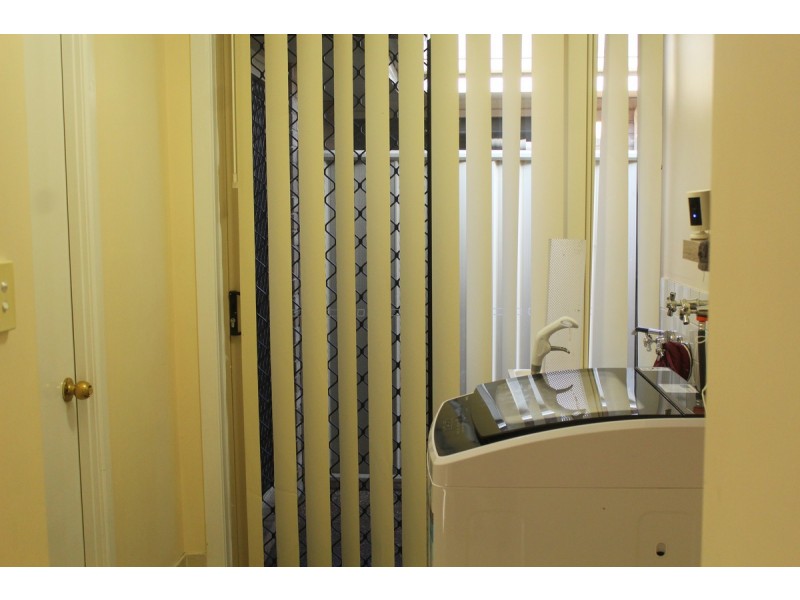 2/3 Hans Borgar Court, Warwick QLD 4370