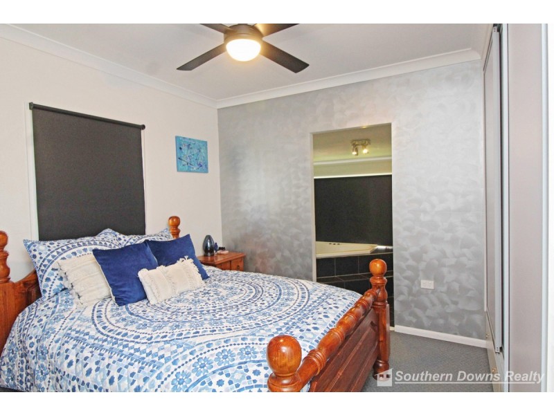 55 Sparksman Road, Mount Marshall QLD 4362