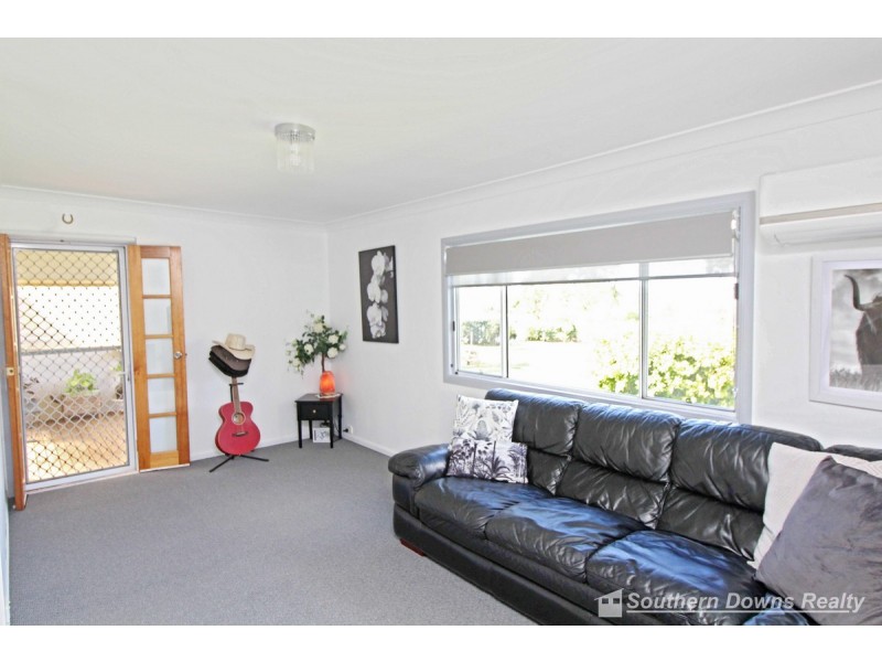 55 Sparksman Road, Mount Marshall QLD 4362