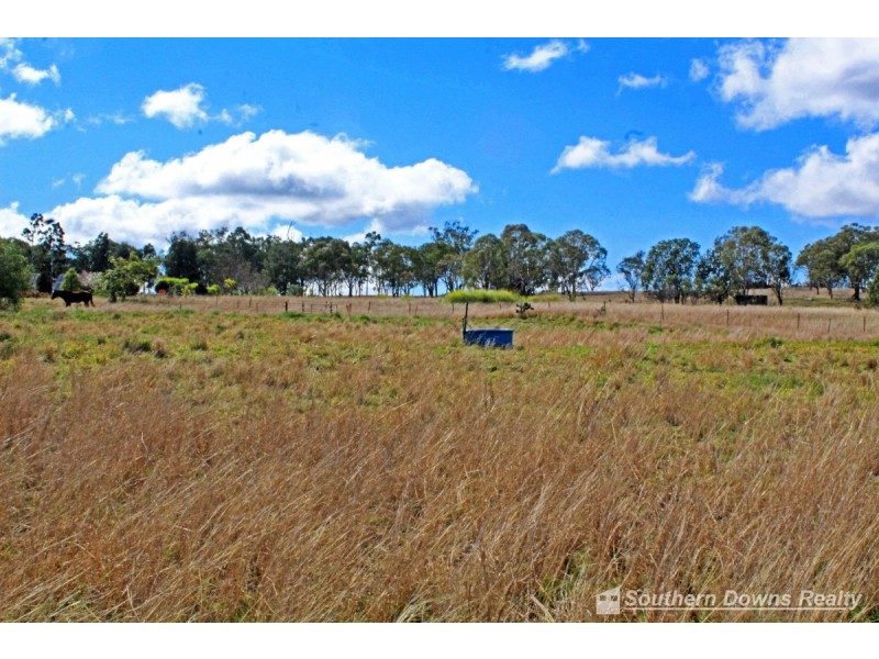 55 Sparksman Road, Mount Marshall QLD 4362