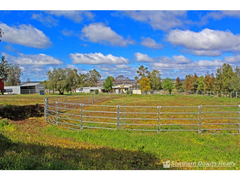 55 Sparksman Road, Mount Marshall QLD 4362