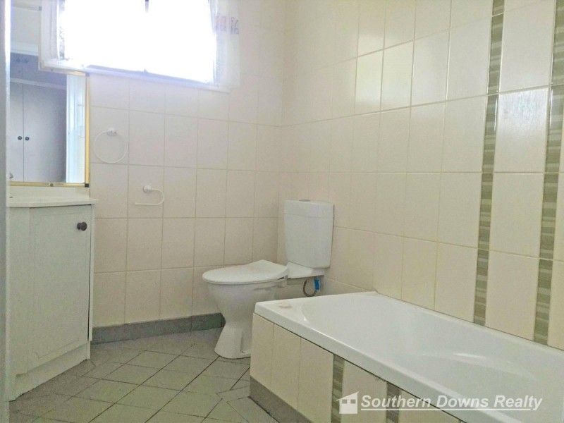 93 Locke Street, Warwick QLD 4370