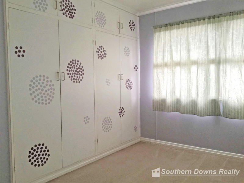 93 Locke Street, Warwick QLD 4370