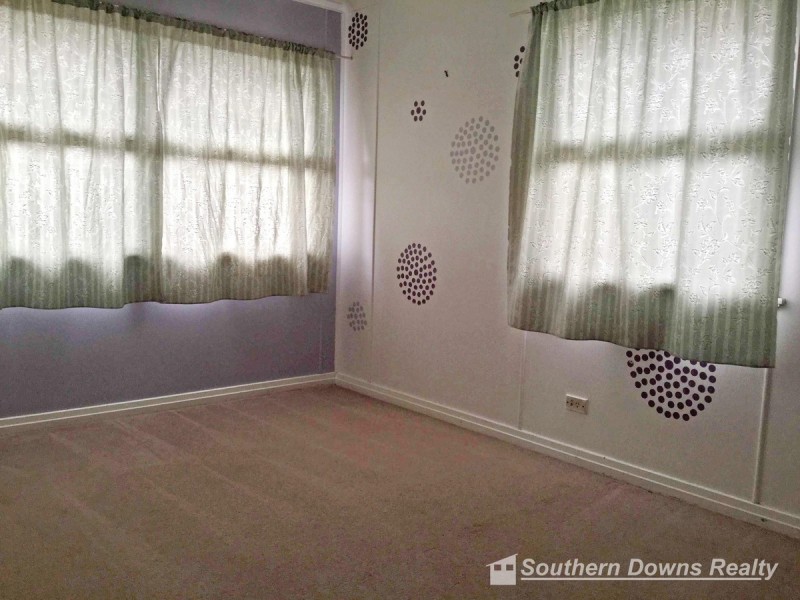 93 Locke Street, Warwick QLD 4370