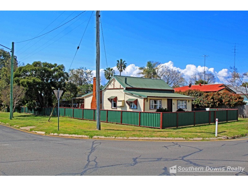 116 Percy Street, Warwick QLD 4370