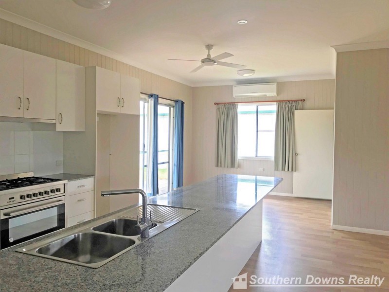 14-16 New England Highway, Allora QLD 4362