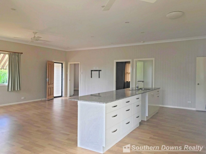 14-16 New England Highway, Allora QLD 4362